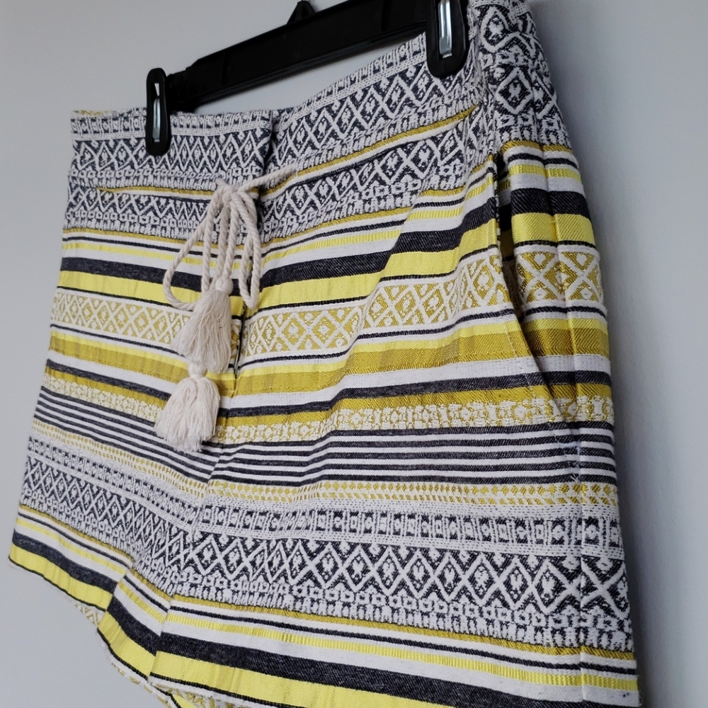 LOFT The Riviera Short boho yellow pattern - Picture 2 of 6
